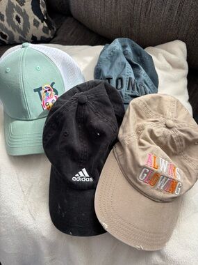 Women’s baseball caps